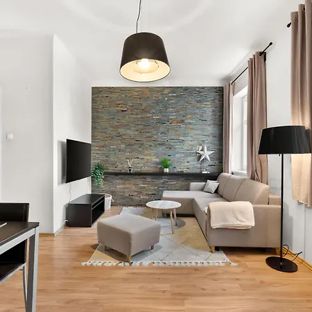 Spacious With Balcony - Old Town 아파트 브라티슬라바