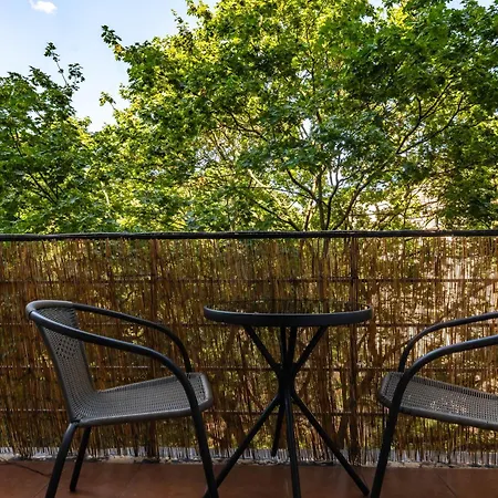 Spacious With Balcony - Old Town 아파트 *