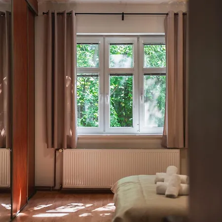 Spacious With Balcony - Old Town 브라티슬라바