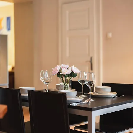Spacious With Balcony - Old Town * 브라티슬라바